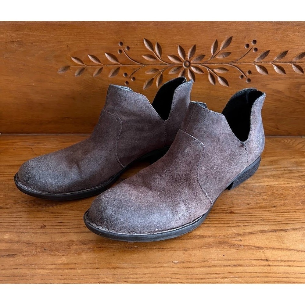 Born Kerri Bootie Ankle Boots Suede Cutout Side Zip Women Size 7.5M Grey Western - Picture 3 of 7